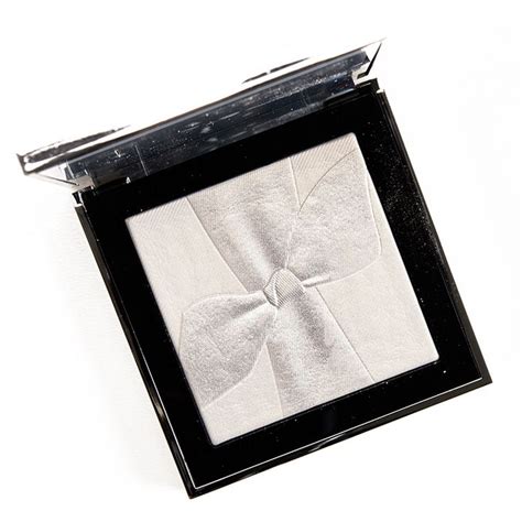 Burberry Festive Illuminating Powder & Illuminating Drops 